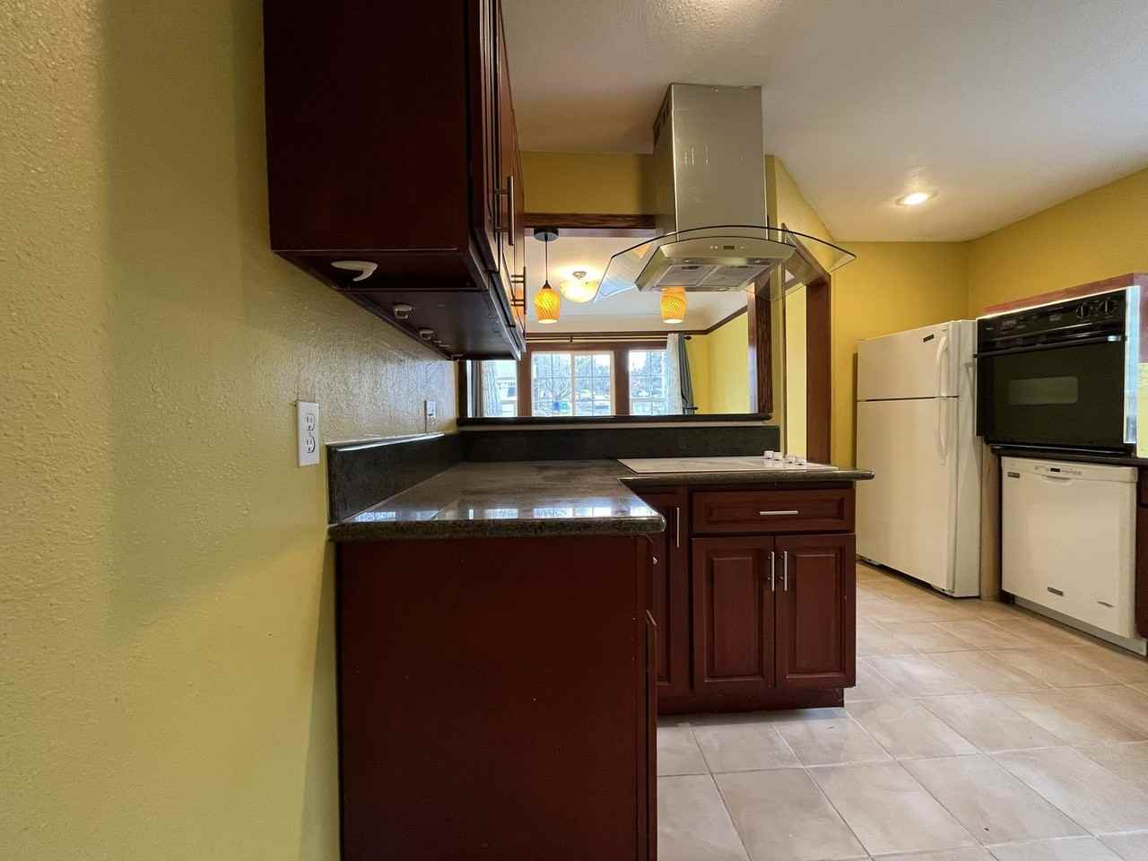 5535 Se Stark St #A - Photo 5 of 49