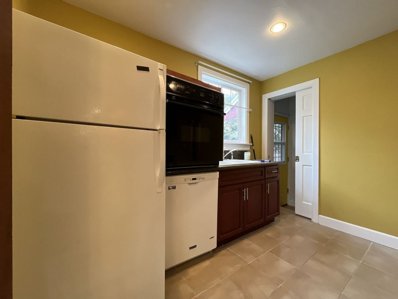 5535 Se Stark St #A - Photo 7 of 49