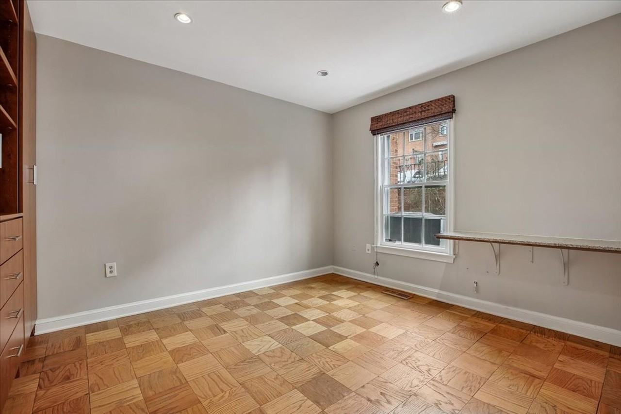 1620 Beekman Pl Nw #D - Photo 4 of 25