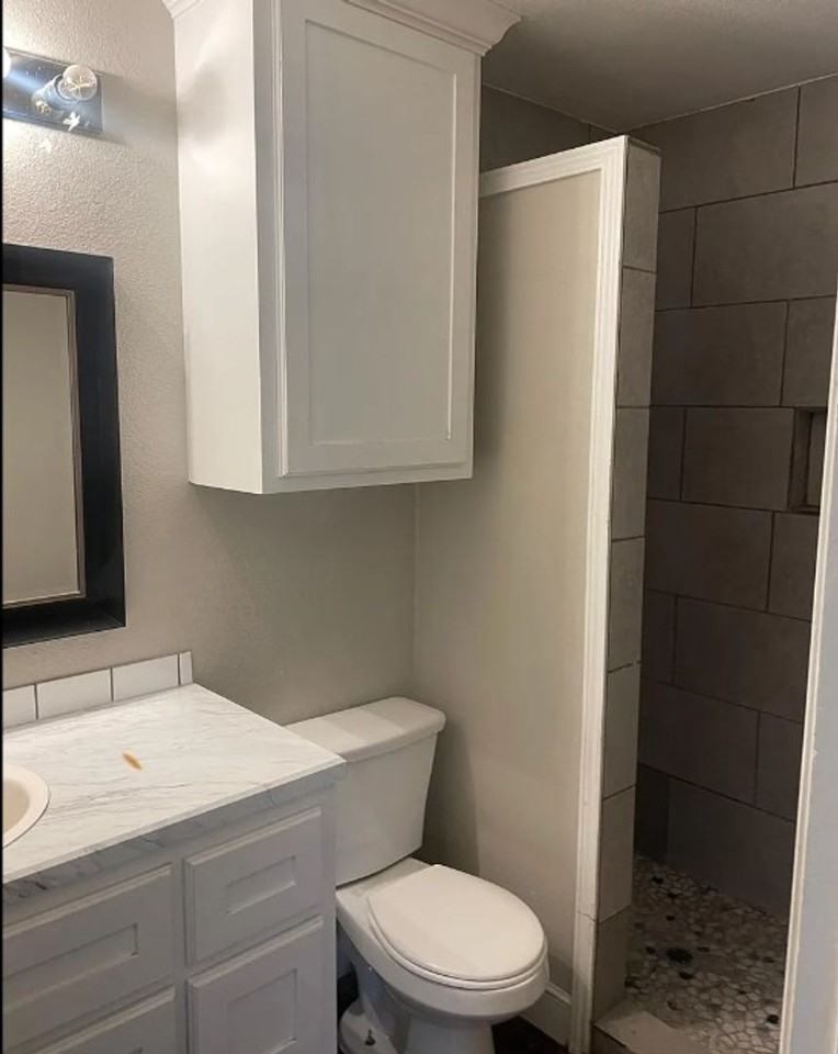 506 N Englewood Ave - Photo 5 of 8