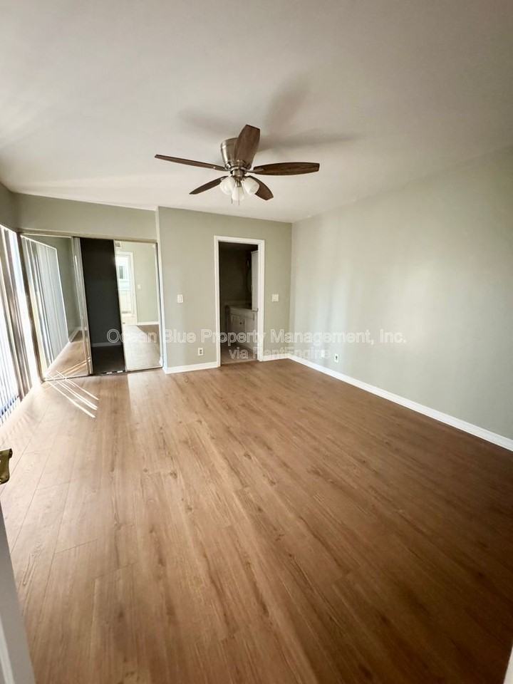 2638 10th Ct - Photo 6 of 10