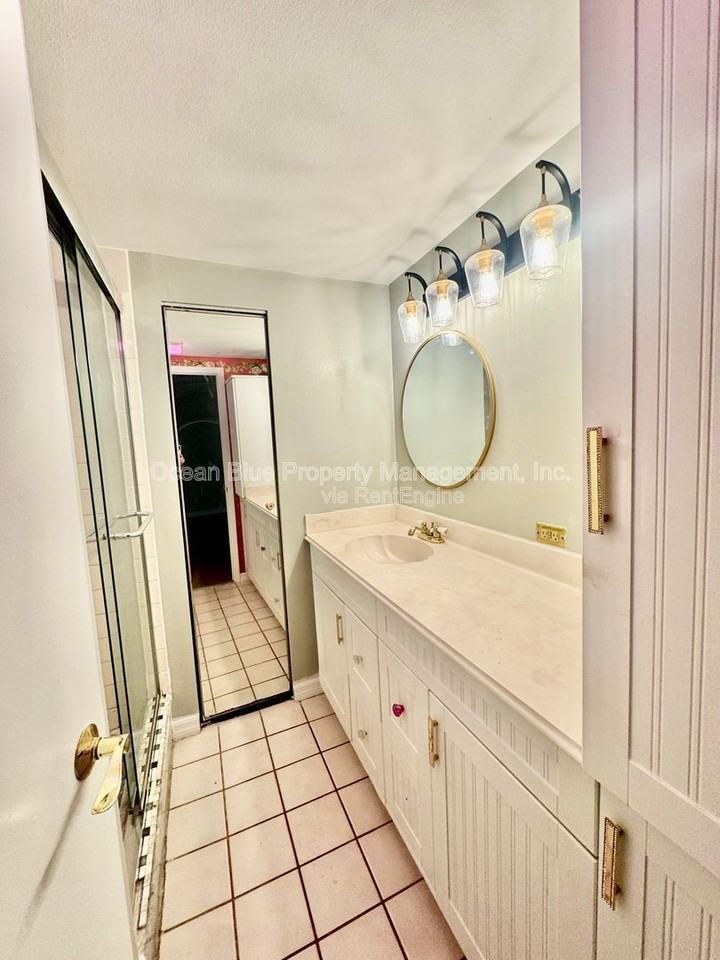 2638 10th Ct - Photo 7 of 10