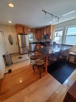 featured image of 27 Holman St