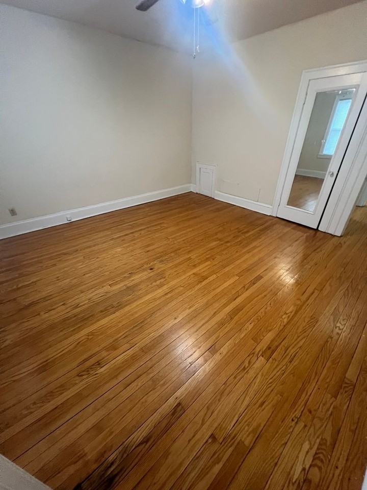 12497 Cedar Rd - Photo 4 of 15