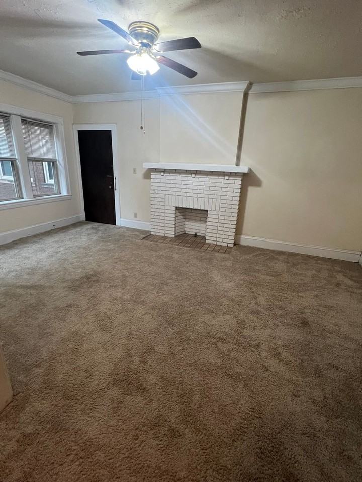 12491 Cedar Rd - Photo 7 of 10