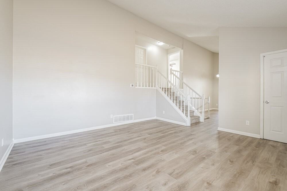 4089 S Dunkirk Way - Photo 6 of 17