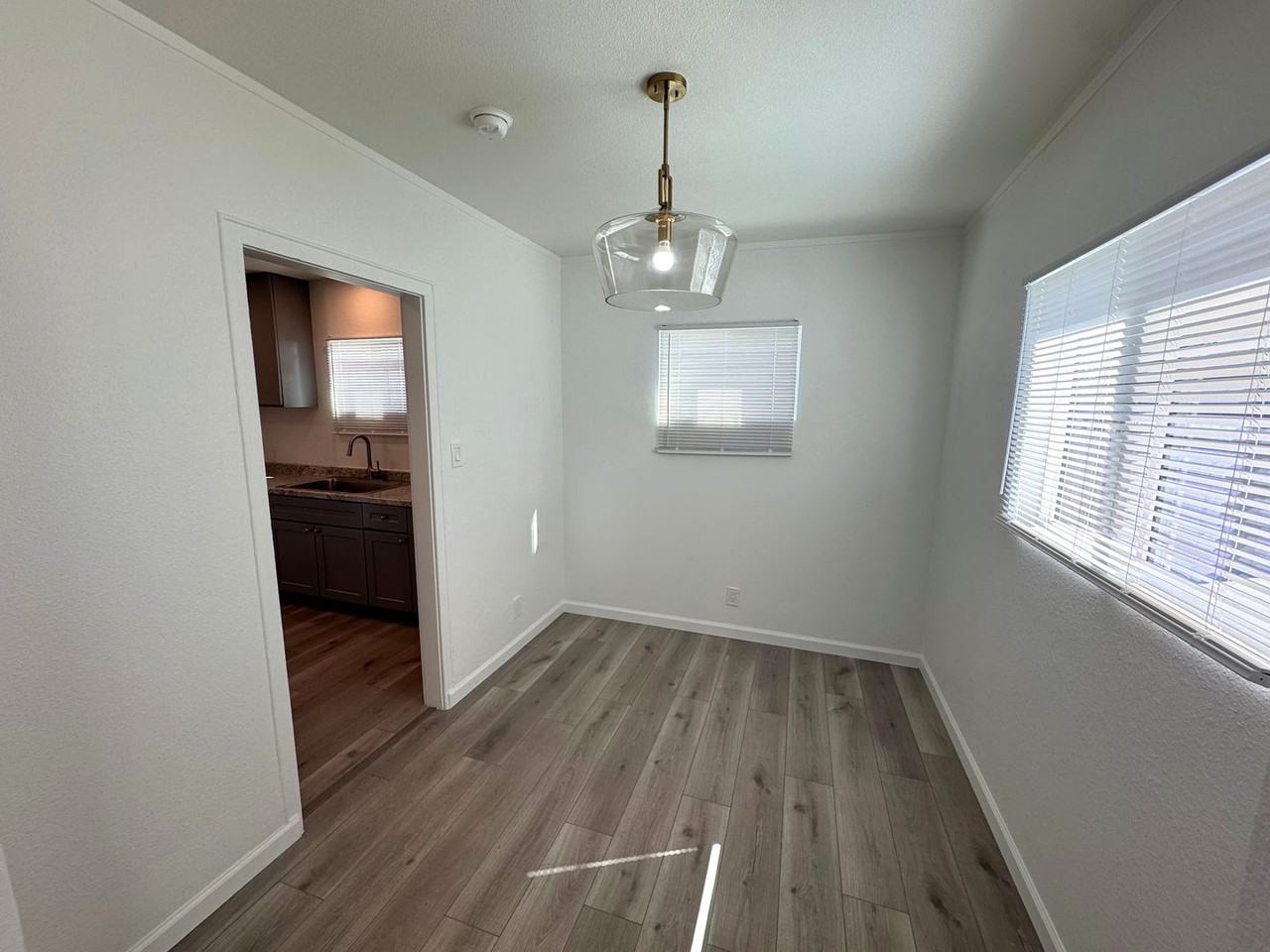 453 449, 453 & 457 Hurst Avenue - Photo 7 of 24