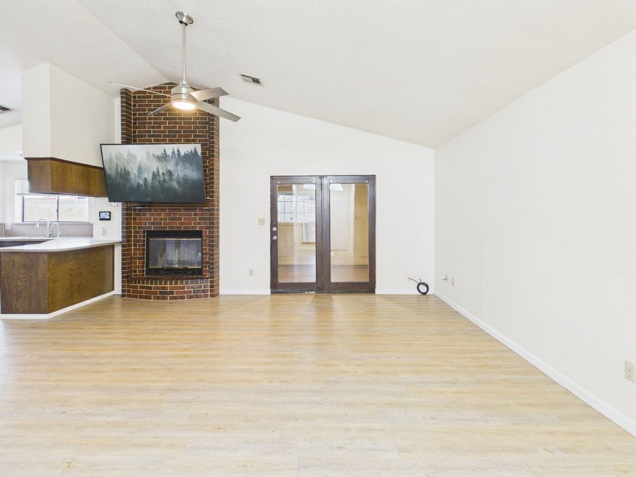 3904 Sw Parkridge Blvd - Photo 6 of 50