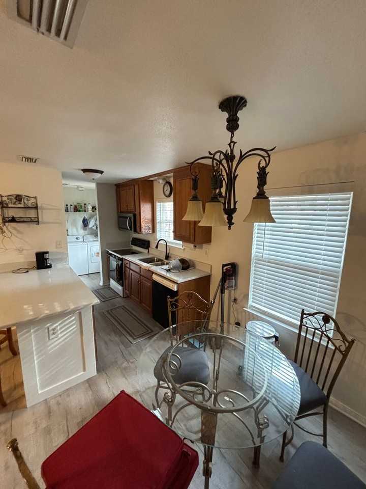 140 Mississippi St - Photo 5 of 12