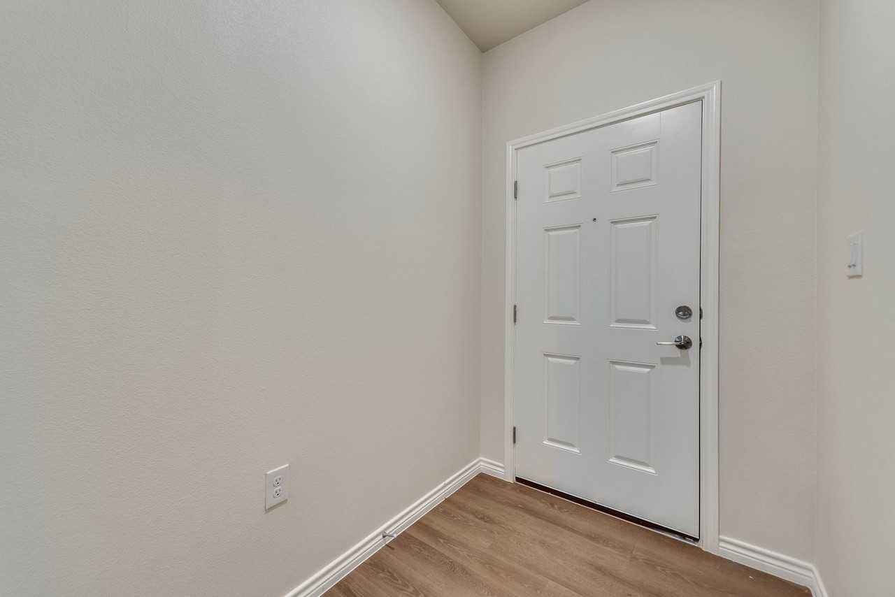 1321 Hogback Way - Photo 3 of 24