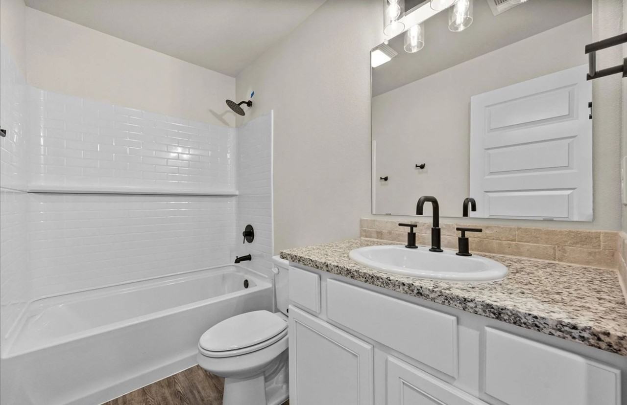 2124 Langford Ave - Photo 5 of 5