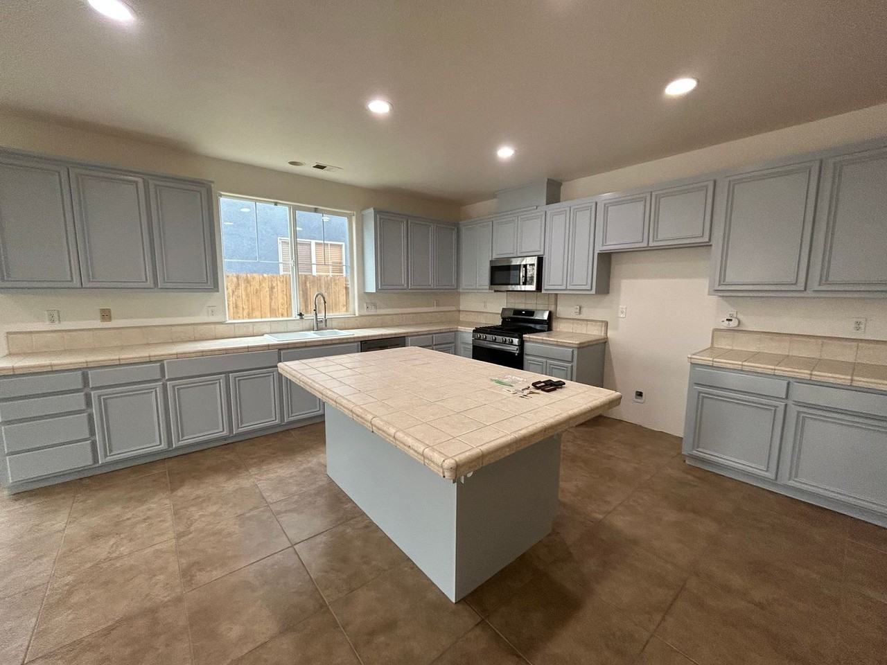 759 Hagerman Peak Dr - Photo 7 of 31