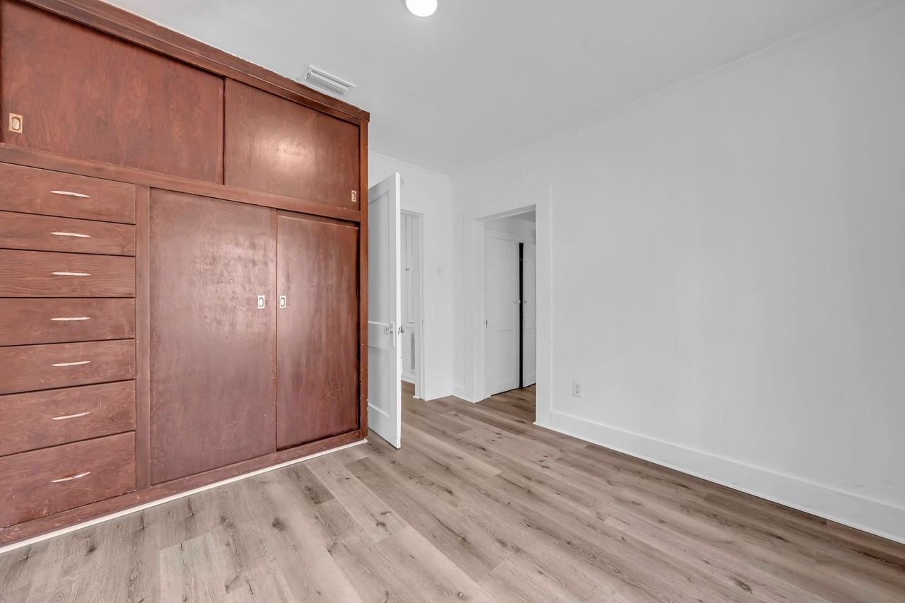 2528 Pleasant Valley Rd - Photo 6 of 19