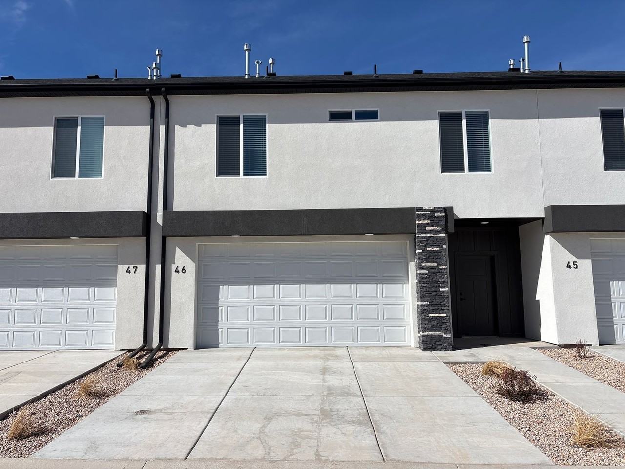 2875 W Cody Dr #46 - Photo 2 of 26