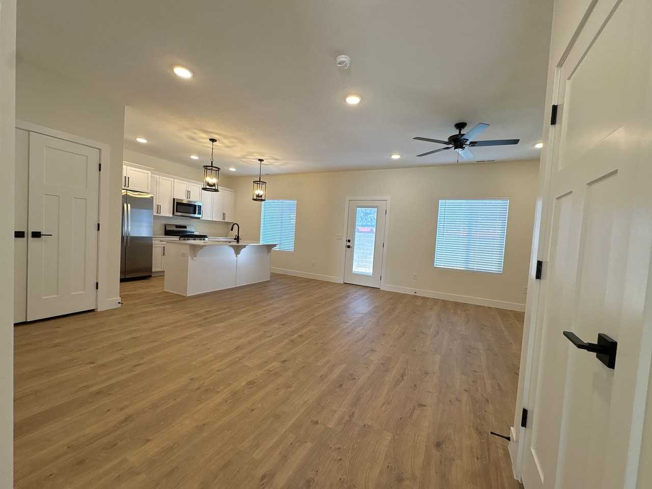 2875 W Cody Dr #46 - Photo 4 of 26