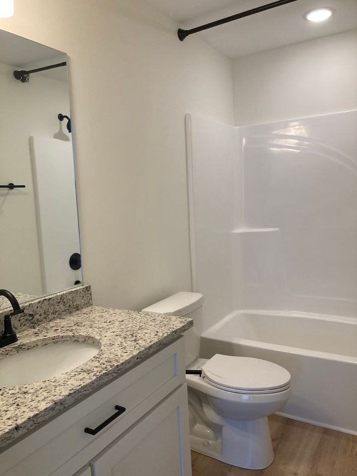 98 Dawn Dr - Photo 6 of 13