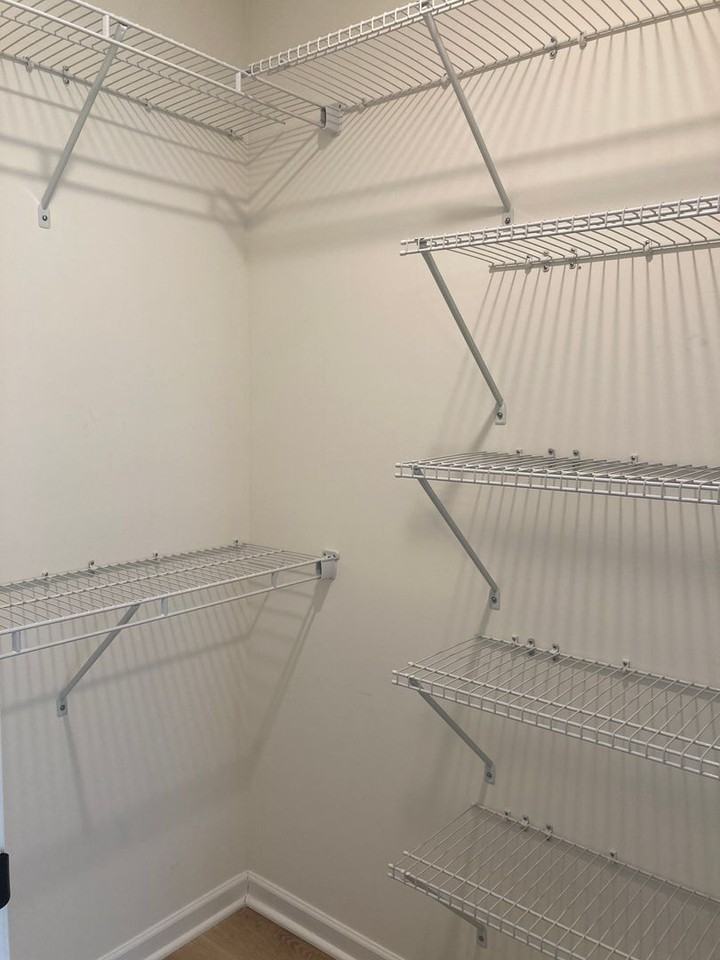 98 Dawn Dr - Photo 7 of 13