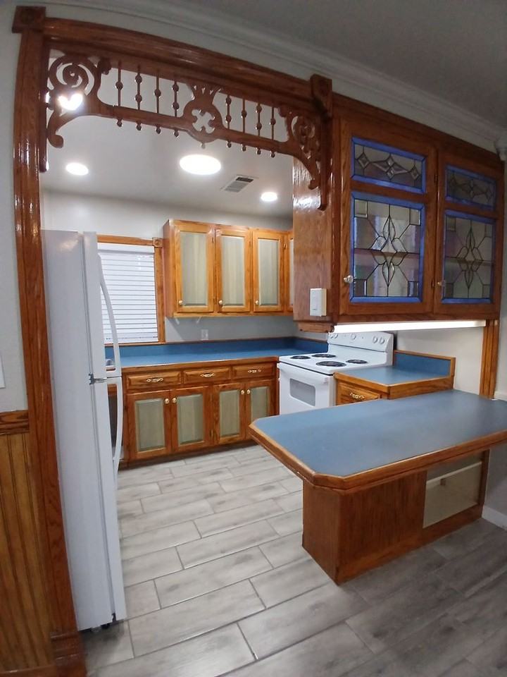 141 N 5th St #1 - Photo 3 of 11