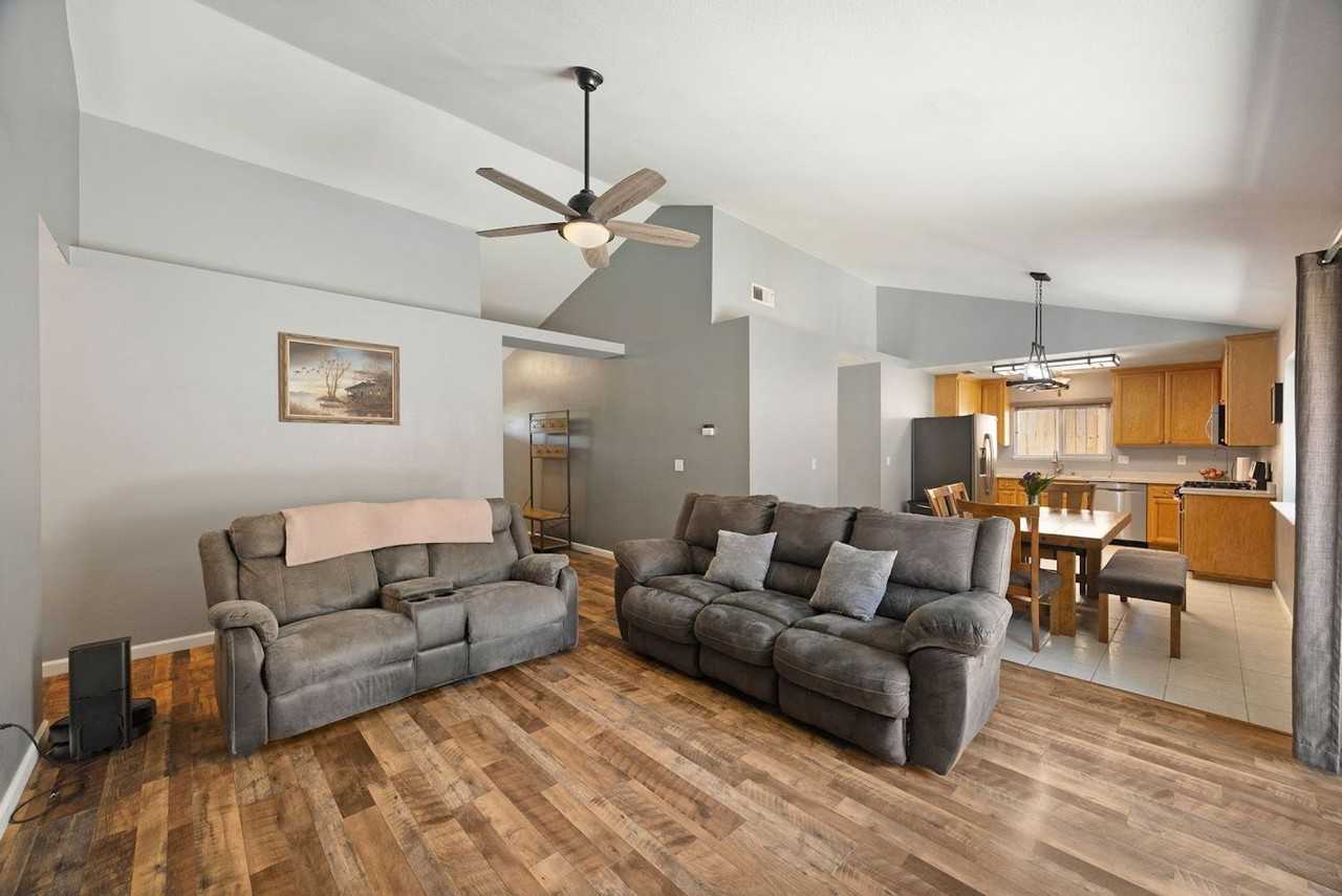 1987 Belgium Ave - Photo 5 of 24