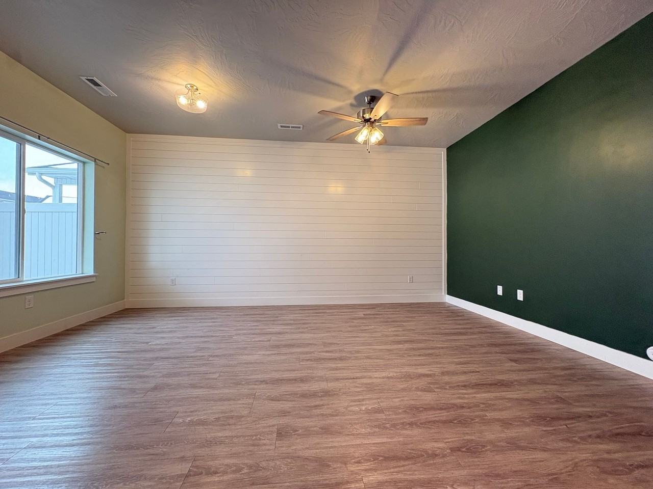 3064 N 125 E - Photo 3 of 17