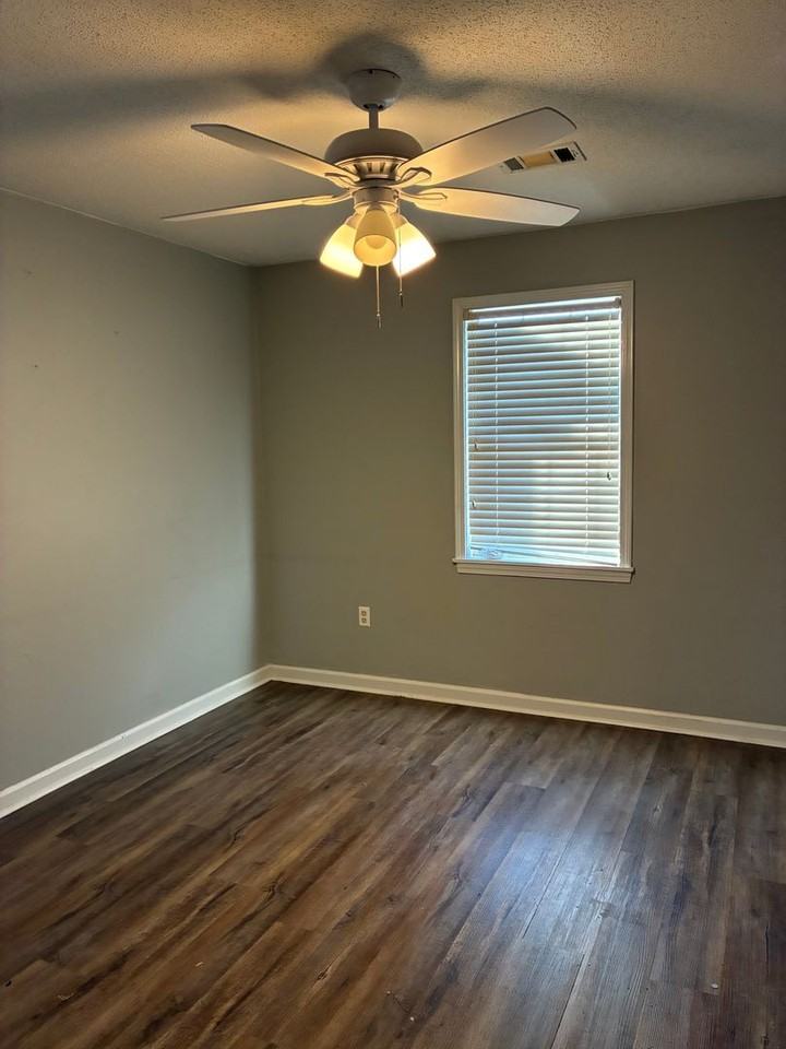 2910 E Moore Ave #120 - Photo 4 of 4