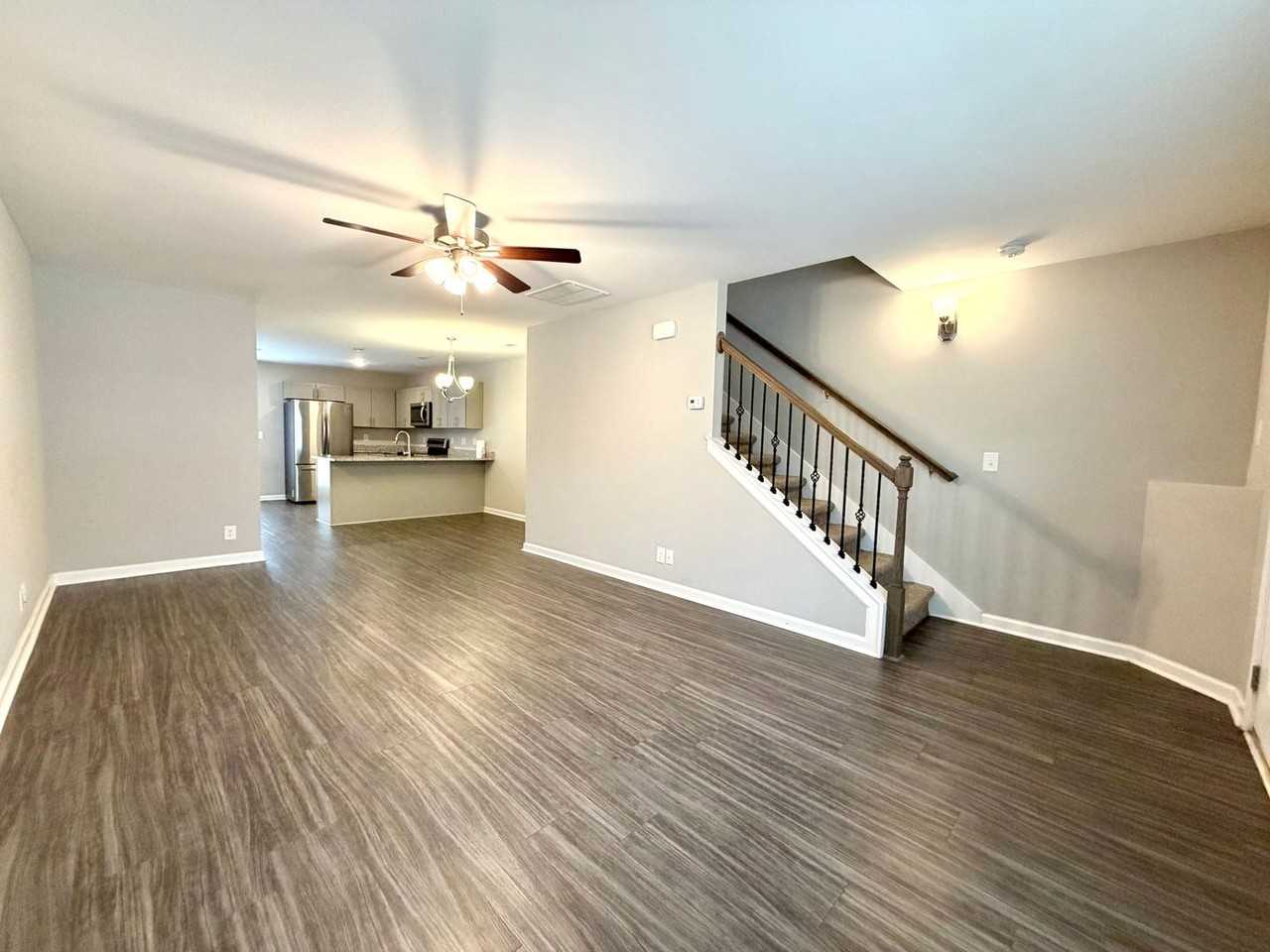 235 Woodland Valley Ln - Photo 4 of 25