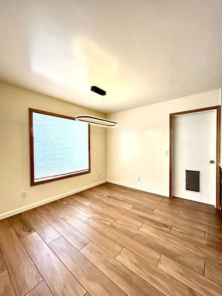 334 Ferndale Ave - Photo 4 of 12