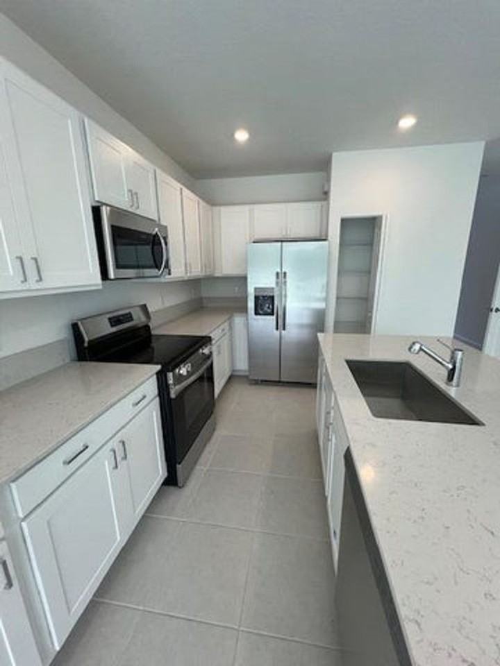 5355 Flannigan Way - Photo 2 of 12