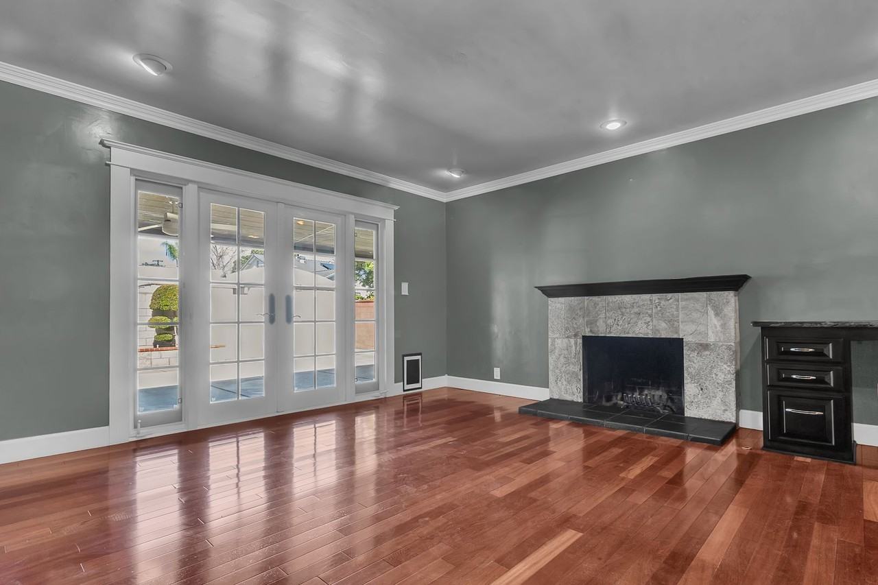 1501 Revere Dr - Photo 5 of 29