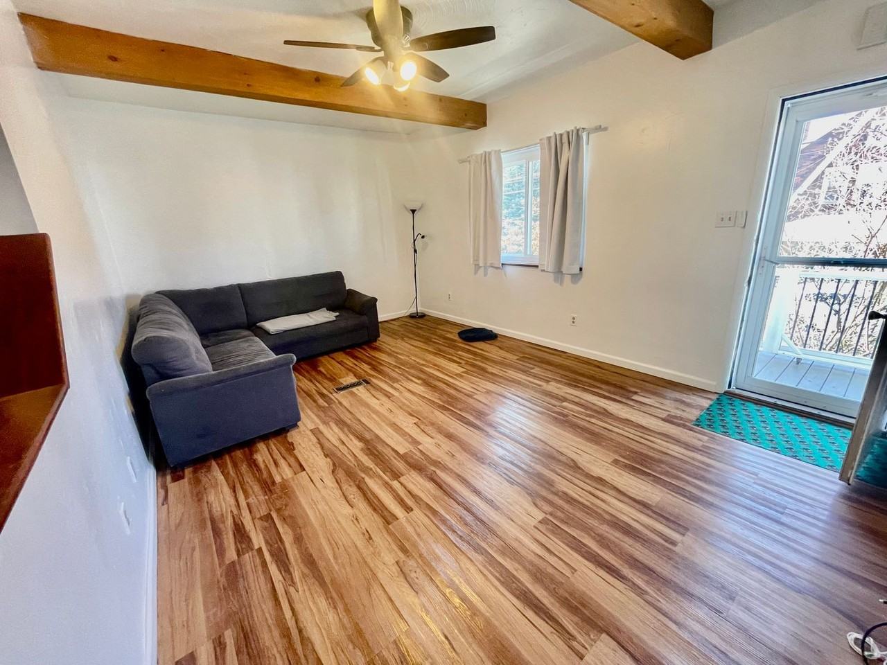 223 Edith St - Photo 3 of 21