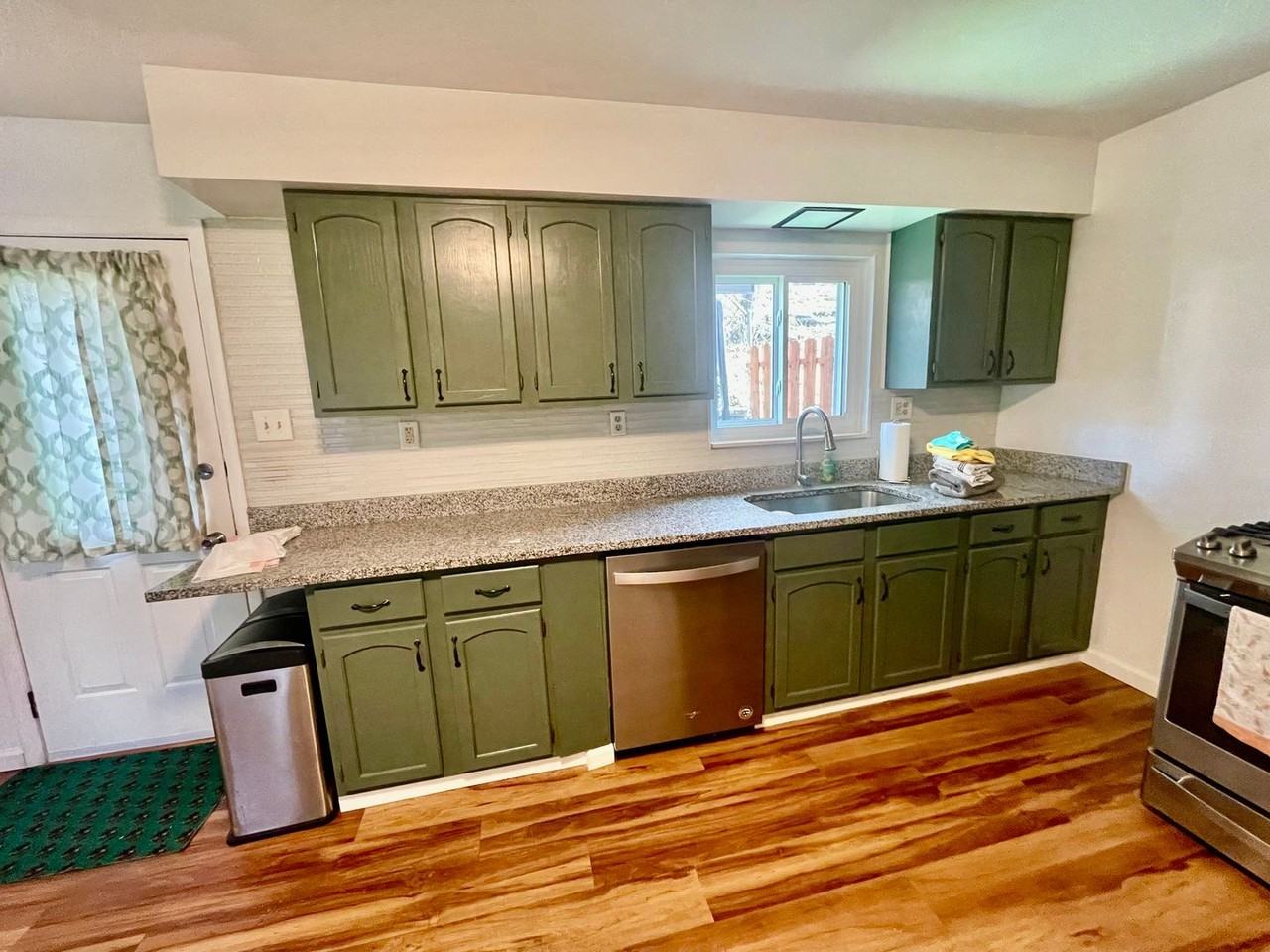 223 Edith St - Photo 6 of 21