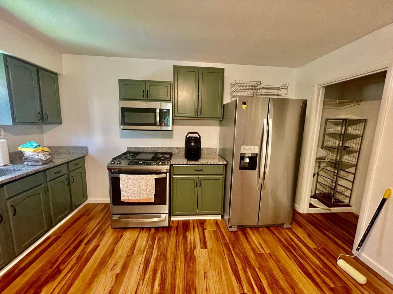 223 Edith St - Photo 7 of 21