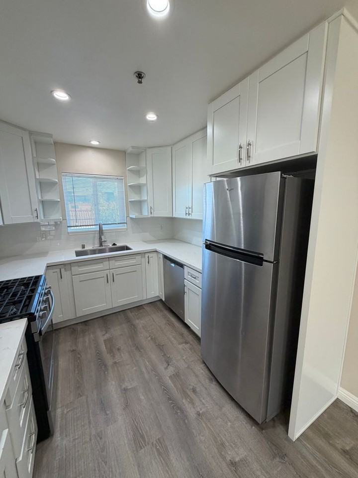 1216 Patricia Ave #205 - Photo 6 of 14