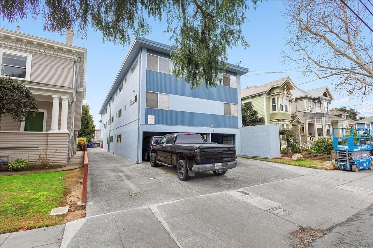 2208 San Antonio Ave #D - Photo 2 of 12