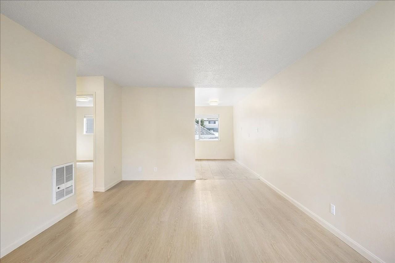 2208 San Antonio Ave #D - Photo 4 of 12