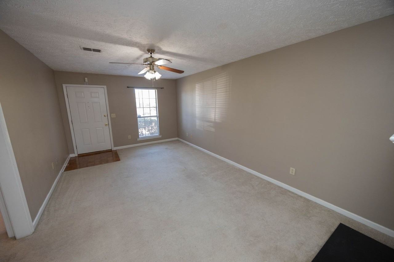 8317 Grand Oak Ct - Photo 2 of 19