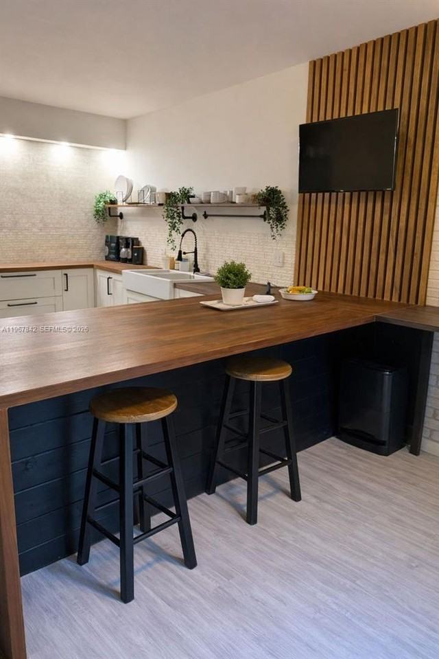 283 Woodland Rd - Photo 3 of 17