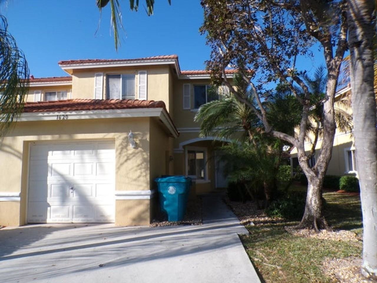 1620 Cetona Dr
