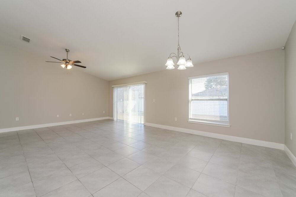 8 Bradford Ct - Photo 5 of 16