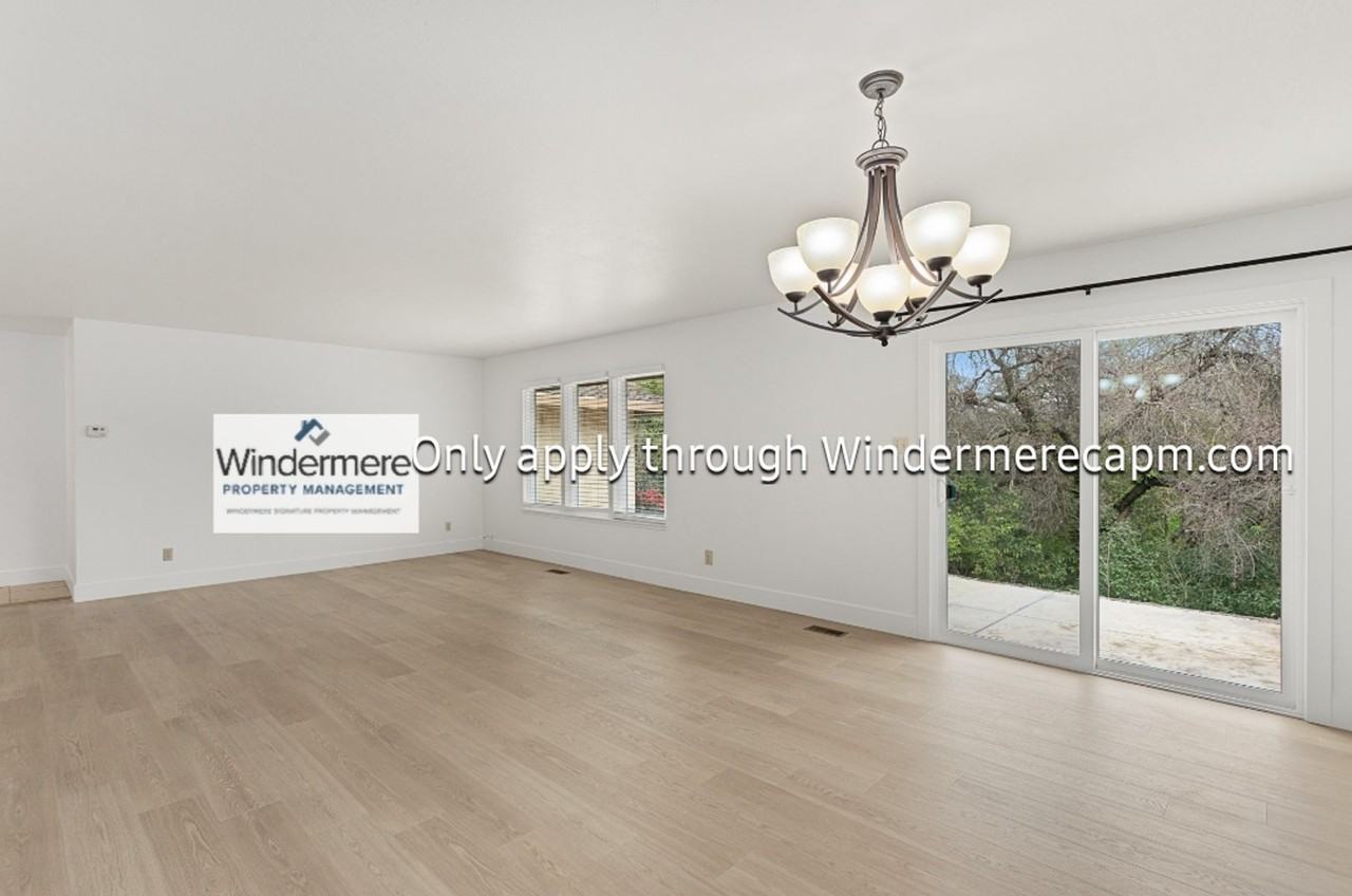 8573 Willings Way - Photo 7 of 28