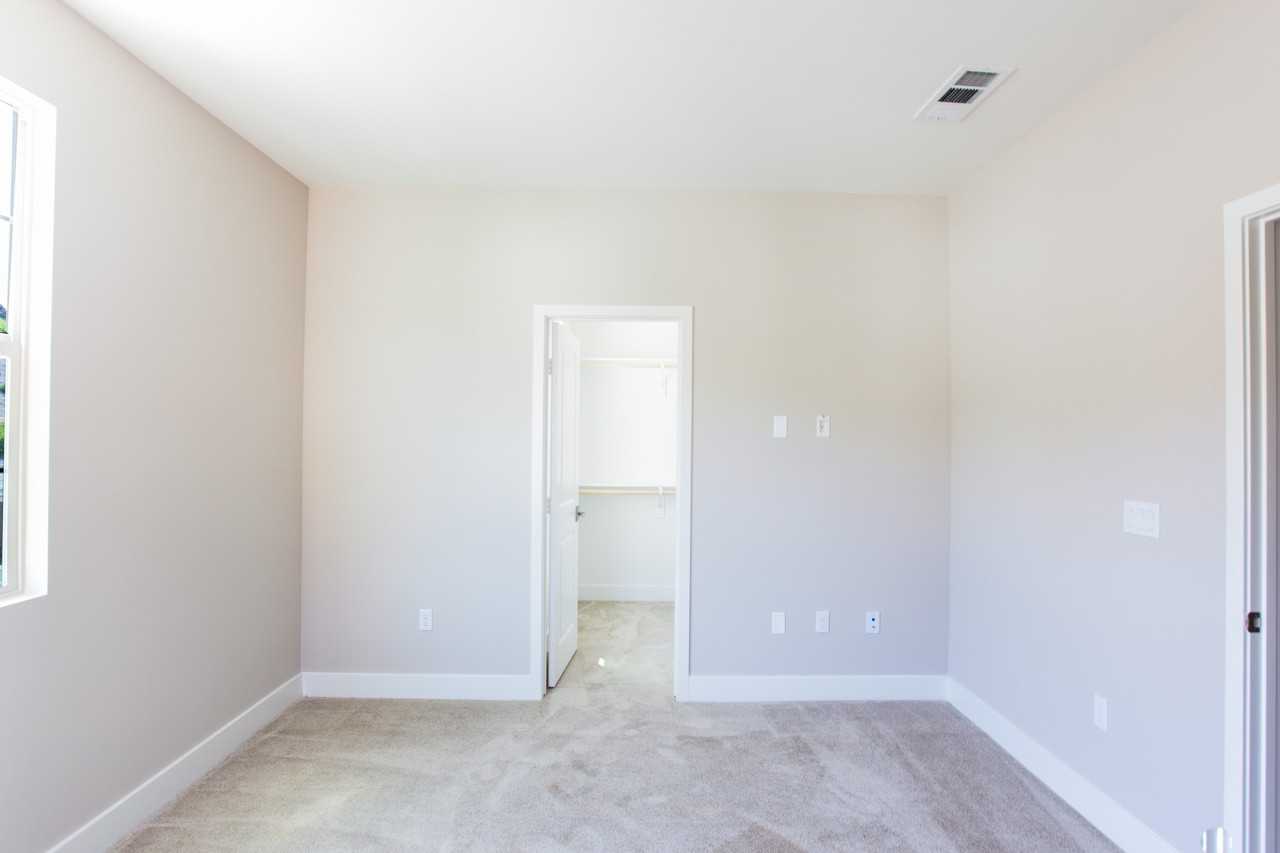 20599 Peaceful Woods Dr - Photo 6 of 42