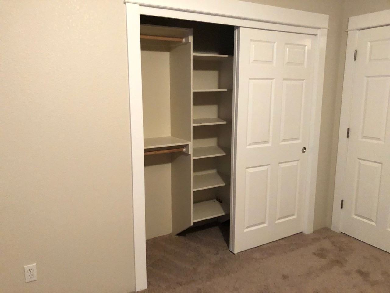 713 Sw Kinsington Ct - Photo 4 of 11