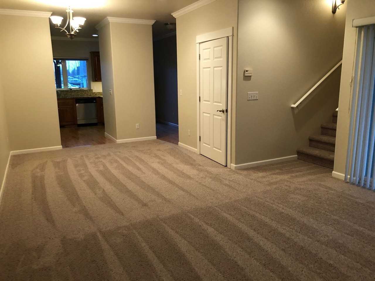 713 Sw Kinsington Ct - Photo 6 of 11