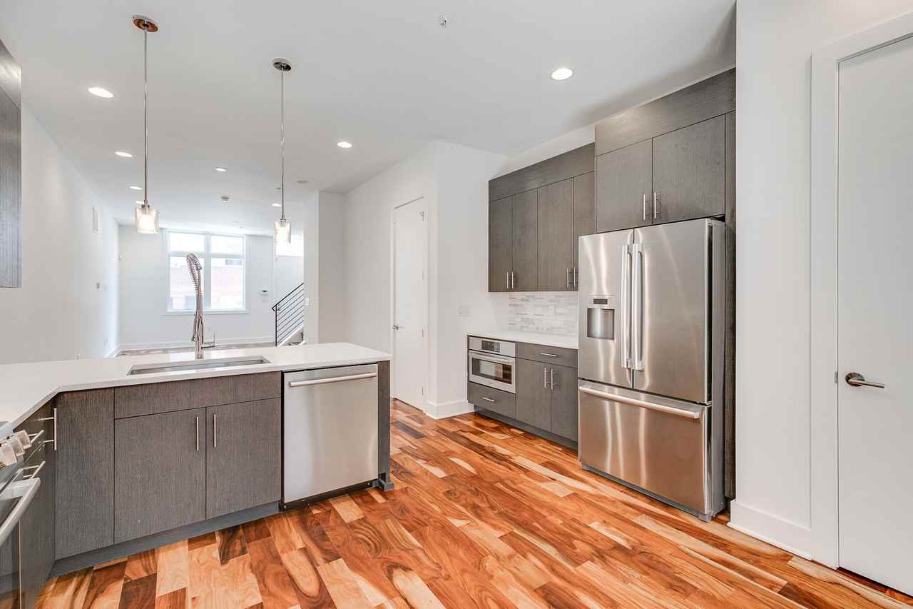 328 Potts Pl - Photo 2 of 43