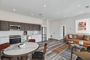 860 N 3rd St - Photo 1 of 1