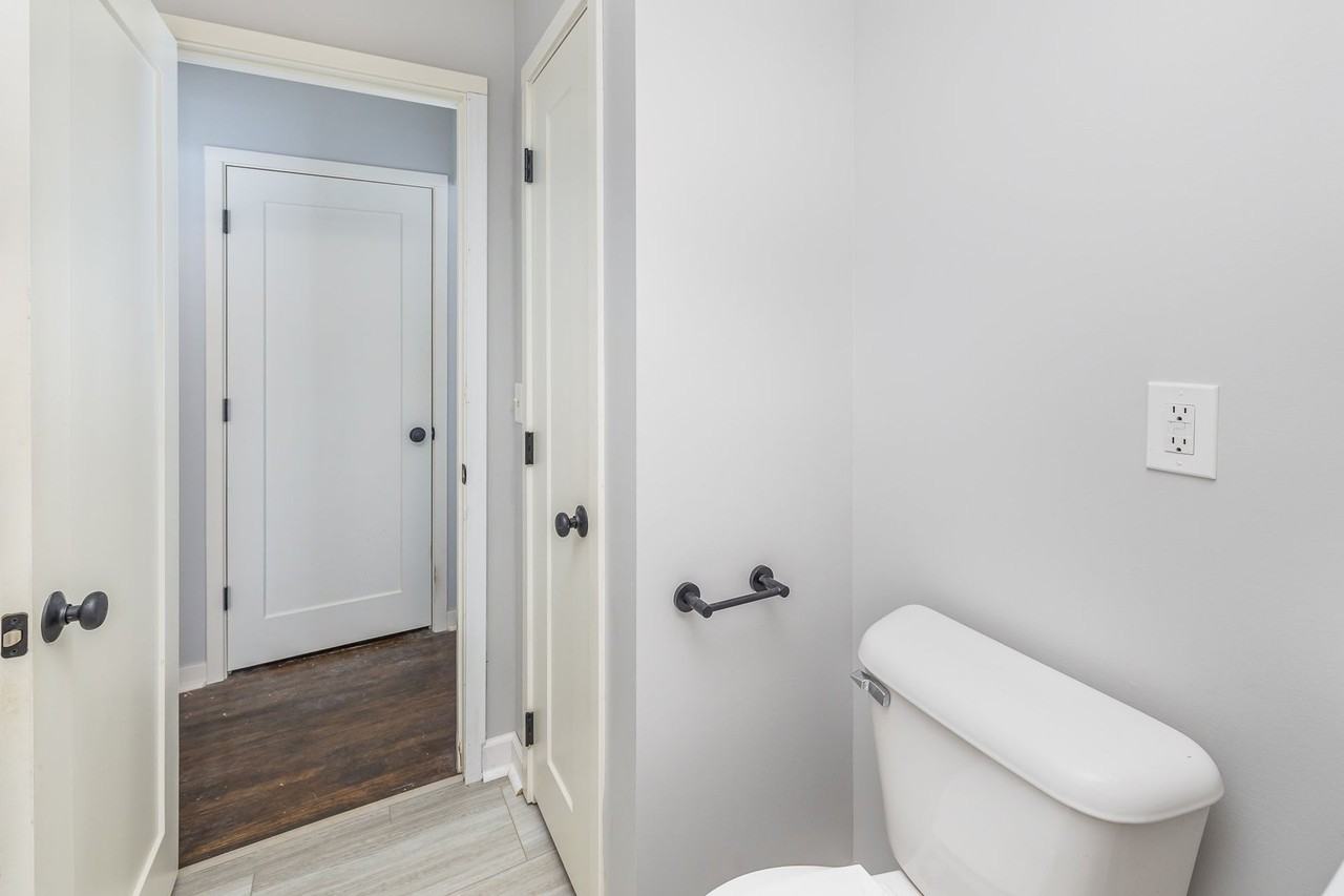 2153 Green - BRRE - Photo 2 of 9