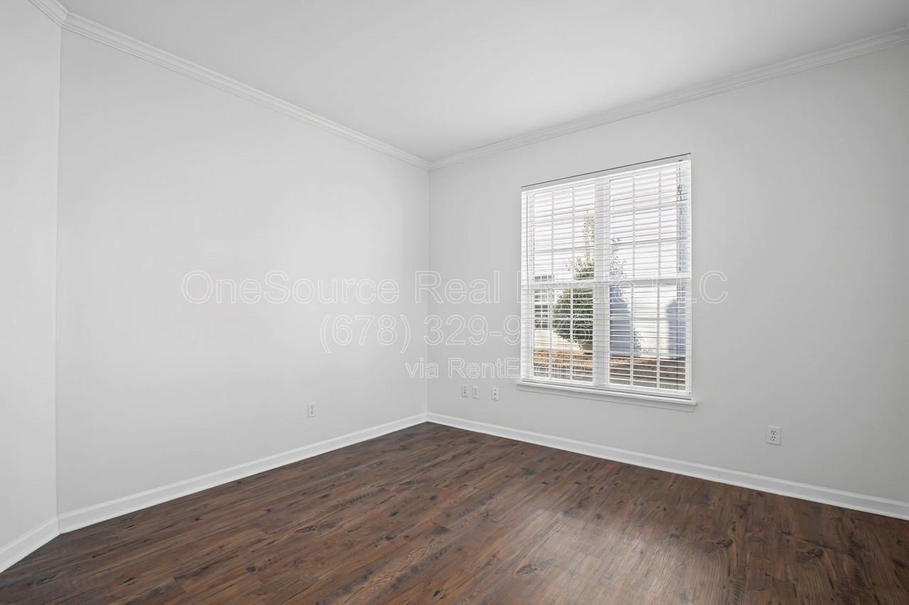 3321 Chastain Landings Ct - Photo 7 of 42