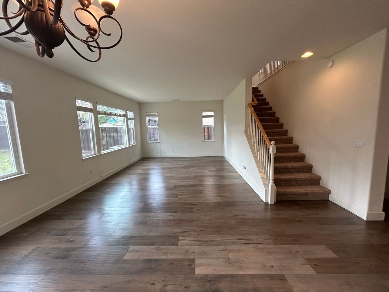 1454 Azalea Dr - Photo 2 of 31