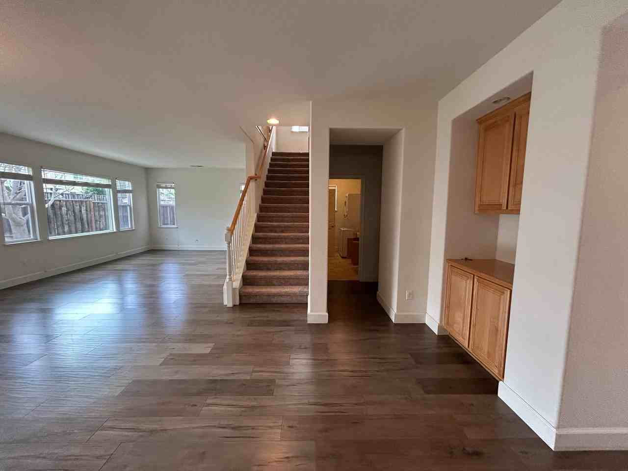 1454 Azalea Dr - Photo 4 of 31