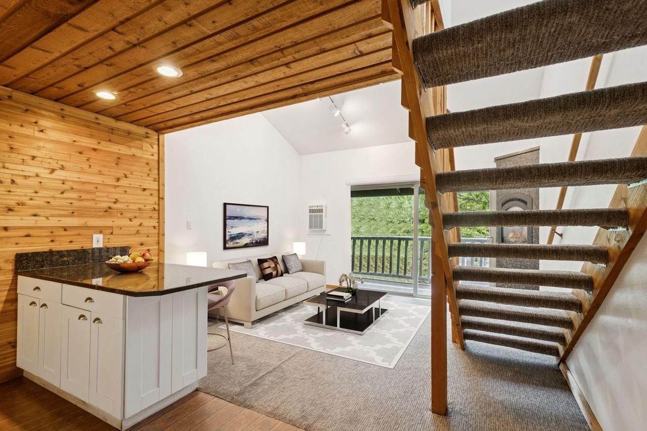 2285 Sidewinder Dr - Photo 4 of 5